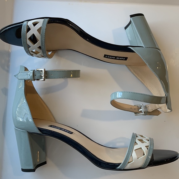 Nine West Paisley Open Toe Blue Patent Leather Block Heel Sandals - Picture 4 of 16